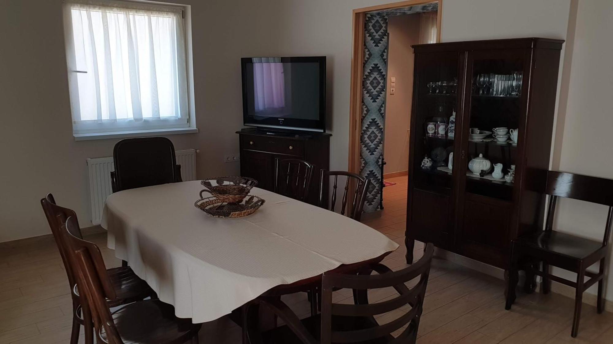 Keller Apartmanok Hajdúszoboszló Rum bild