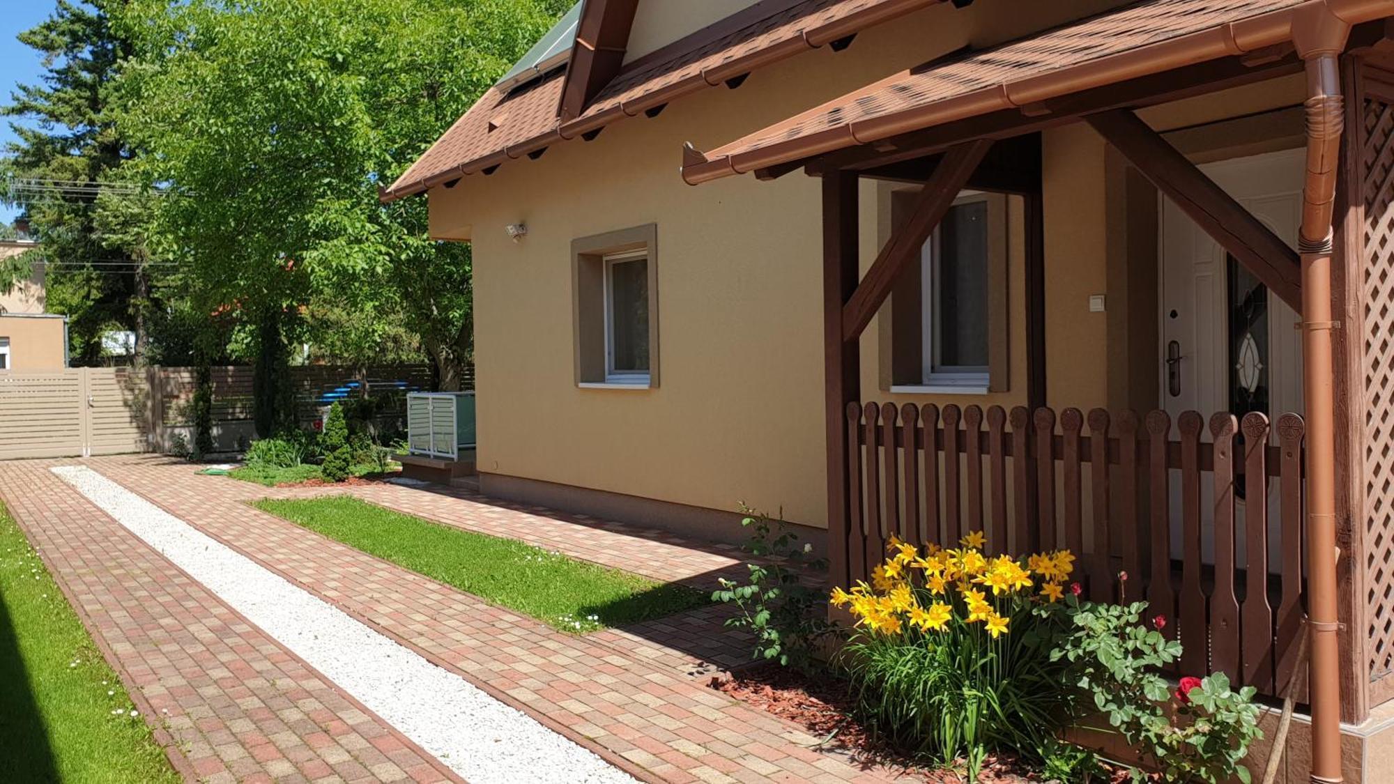 Keller Apartmanok Hajdúszoboszló Rum bild